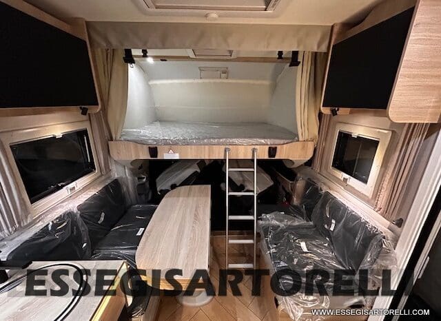 MOTORHOME CHAUSSON EXALTIS 7057 AUTOMATICO 2026 LETTI GEMELLI GARAGE 4 POSTI OMOLOGATI pieno