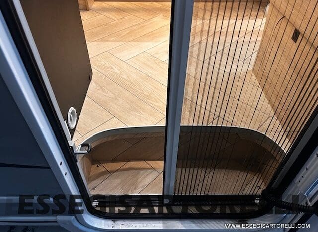 MOTORHOME CHAUSSON EXALTIS 7057 AUTOMATICO 2026 LETTI GEMELLI GARAGE 4 POSTI OMOLOGATI pieno