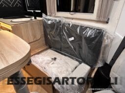 MOTORHOME CHAUSSON EXALTIS 7057 AUTOMATICO 2026 LETTI GEMELLI GARAGE 4 POSTI OMOLOGATI pieno