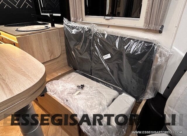MOTORHOME CHAUSSON EXALTIS 7057 AUTOMATICO 2026 LETTI GEMELLI GARAGE 4 POSTI OMOLOGATI pieno