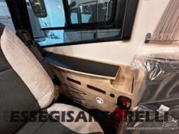 MOTORHOME CHAUSSON EXALTIS 7057 AUTOMATICO 2026 LETTI GEMELLI GARAGE 4 POSTI OMOLOGATI pieno