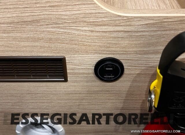 MOTORHOME CHAUSSON EXALTIS 7057 AUTOMATICO 2026 LETTI GEMELLI GARAGE 4 POSTI OMOLOGATI pieno