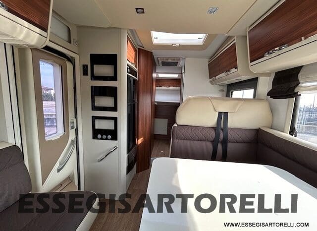 ADRIA MATRIX PLUS M 670 SP 180 CV POWER BASCULANTE MAXI GARAGE UNIPROPR. 2017 pieno