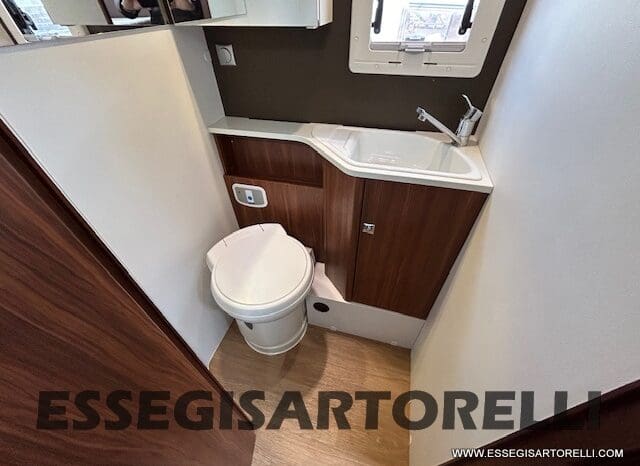 ADRIA MATRIX PLUS M 670 SP 180 CV POWER BASCULANTE MAXI GARAGE UNIPROPR. 2017 pieno