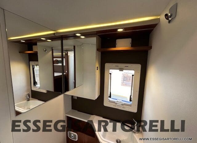 ADRIA MATRIX PLUS M 670 SP 180 CV POWER BASCULANTE MAXI GARAGE UNIPROPR. 2017 pieno