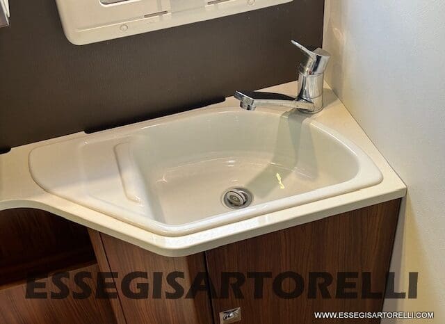 ADRIA MATRIX PLUS M 670 SP 180 CV POWER BASCULANTE MAXI GARAGE UNIPROPR. 2017 pieno