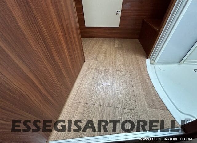 ADRIA MATRIX PLUS M 670 SP 180 CV POWER BASCULANTE MAXI GARAGE UNIPROPR. 2017 pieno