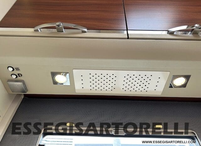 ADRIA MATRIX PLUS M 670 SP 180 CV POWER BASCULANTE MAXI GARAGE UNIPROPR. 2017 pieno