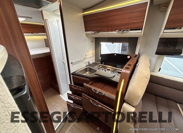 ADRIA MATRIX PLUS M 670 SP 180 CV POWER BASCULANTE MAXI GARAGE UNIPROPR. 2017 pieno