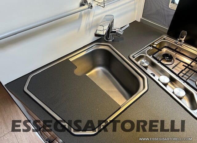 ADRIA MATRIX PLUS M 670 SP 180 CV POWER BASCULANTE MAXI GARAGE UNIPROPR. 2017 pieno