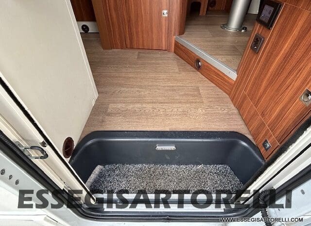 ADRIA MATRIX PLUS M 670 SP 180 CV POWER BASCULANTE MAXI GARAGE UNIPROPR. 2017 pieno