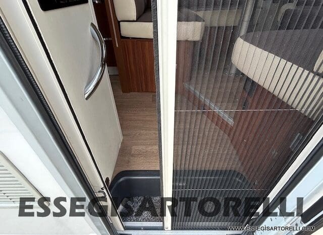 ADRIA MATRIX PLUS M 670 SP 180 CV POWER BASCULANTE MAXI GARAGE UNIPROPR. 2017 pieno