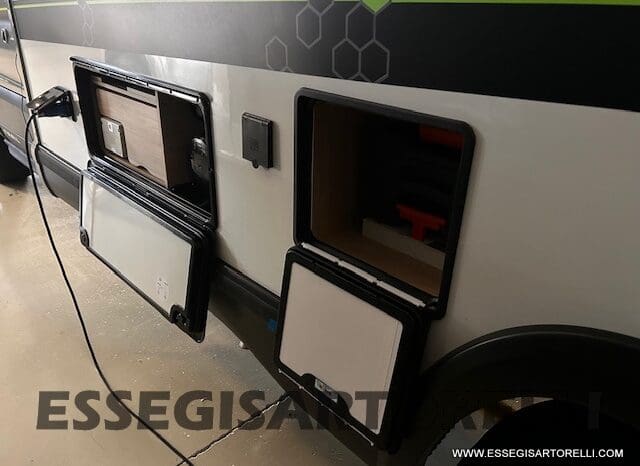 CHAUSSON NEW SPORTLINE S 614 BASCULANTE SLIM 2026 (659 CM X 210 CM) pieno