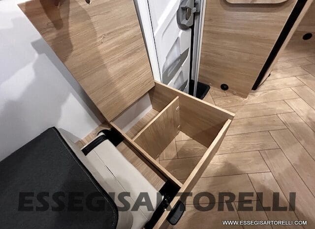 CHAUSSON NEW SPORTLINE S 614 BASCULANTE SLIM 2026 (659 CM X 210 CM) pieno