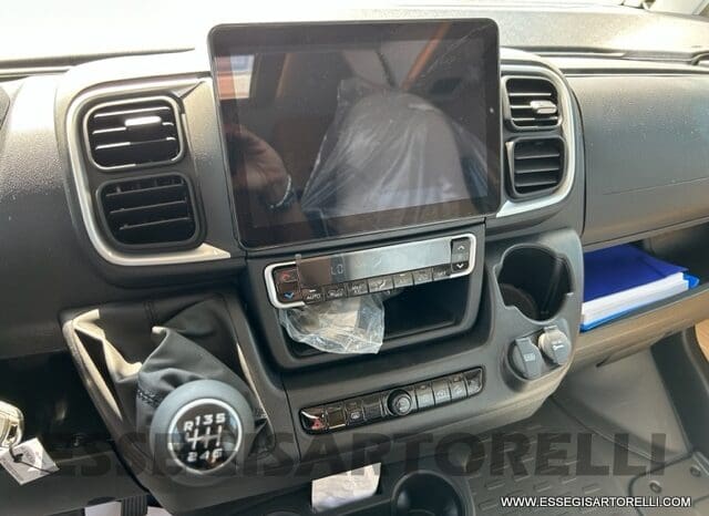 ADRIA SONIC PLUS 700 SL GARAGE LETTI GEMELLI GAMMA 2025 FARI LED E UCONNECT 10″ pieno