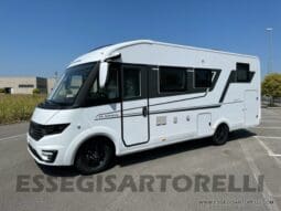 ADRIA SONIC PLUS 700 SL GARAGE LETTI GEMELLI GAMMA 2025 FARI LED E UCONNECT 10″ pieno