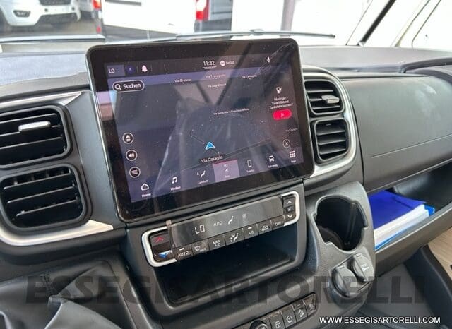 ADRIA SONIC PLUS 700 SL GARAGE LETTI GEMELLI GAMMA 2025 FARI LED E UCONNECT 10″ pieno