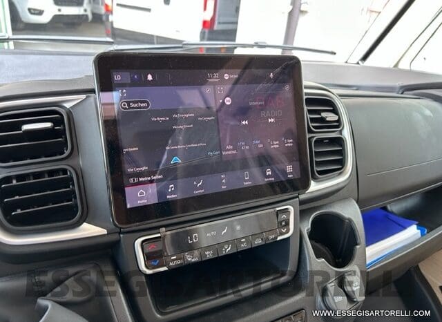 ADRIA SONIC PLUS 700 SL GARAGE LETTI GEMELLI GAMMA 2025 FARI LED E UCONNECT 10″ pieno