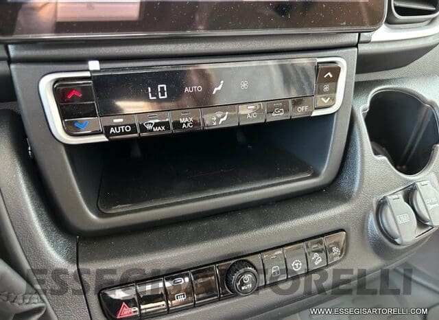 ADRIA SONIC PLUS 700 SL GARAGE LETTI GEMELLI GAMMA 2025 FARI LED E UCONNECT 10″ pieno