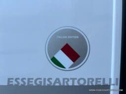 ADRIA SONIC PLUS 700 SL GARAGE LETTI GEMELLI GAMMA 2025 FARI LED E UCONNECT 10″ pieno