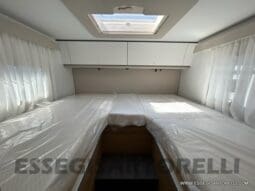 ADRIA SONIC PLUS 700 SL GARAGE LETTI GEMELLI GAMMA 2025 FARI LED E UCONNECT 10″ pieno