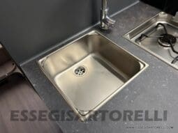 ADRIA SONIC PLUS 700 SL GARAGE LETTI GEMELLI GAMMA 2025 FARI LED E UCONNECT 10″ pieno