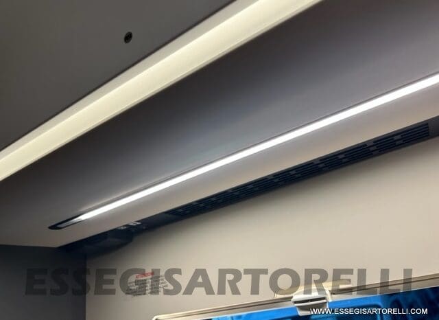 ADRIA SONIC PLUS 700 SL GARAGE LETTI GEMELLI GAMMA 2025 FARI LED E UCONNECT 10″ pieno