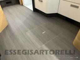 ADRIA SONIC PLUS 700 SL GARAGE LETTI GEMELLI GAMMA 2025 FARI LED E UCONNECT 10″ pieno