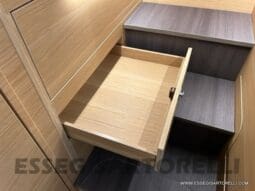 ADRIA SONIC PLUS 700 SL GARAGE LETTI GEMELLI GAMMA 2025 FARI LED E UCONNECT 10″ pieno