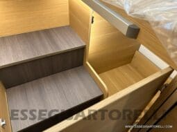 ADRIA SONIC PLUS 700 SL GARAGE LETTI GEMELLI GAMMA 2025 FARI LED E UCONNECT 10″ pieno