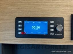 ADRIA SONIC PLUS 700 SL GARAGE LETTI GEMELLI GAMMA 2025 FARI LED E UCONNECT 10″ pieno