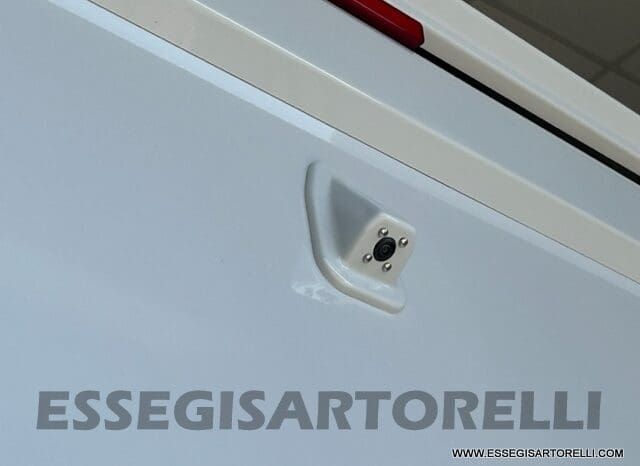 ADRIA SONIC PLUS 700 SL GARAGE LETTI GEMELLI GAMMA 2025 FARI LED E UCONNECT 10″ pieno