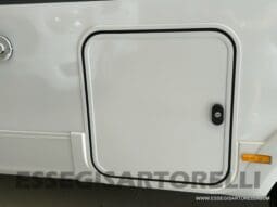 ADRIA SONIC PLUS 700 SL GARAGE LETTI GEMELLI GAMMA 2025 FARI LED E UCONNECT 10″ pieno