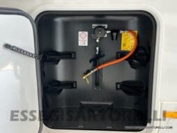 ADRIA SONIC PLUS 700 SL GARAGE LETTI GEMELLI GAMMA 2025 FARI LED E UCONNECT 10″ pieno