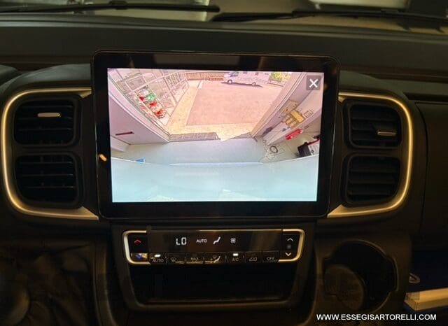 ADRIA SONIC PLUS 700 SL GARAGE LETTI GEMELLI GAMMA 2025 FARI LED E UCONNECT 10″ pieno