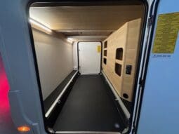 ADRIA SONIC PLUS 700 SL GARAGE LETTI GEMELLI GAMMA 2025 FARI LED E UCONNECT 10″ pieno