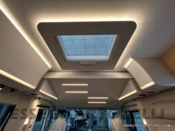 ADRIA SONIC PLUS 700 SL GARAGE LETTI GEMELLI GAMMA 2025 FARI LED E UCONNECT 10″ pieno