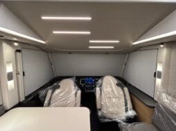 ADRIA SONIC PLUS 700 SL GARAGE LETTI GEMELLI GAMMA 2025 FARI LED E UCONNECT 10″ pieno