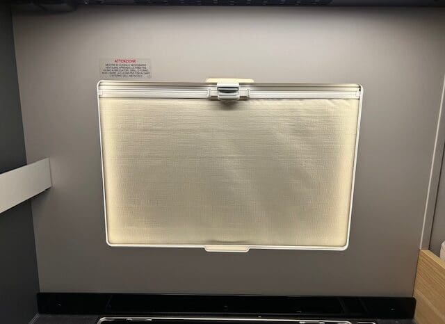 ADRIA SONIC PLUS 700 SL GARAGE LETTI GEMELLI GAMMA 2025 FARI LED E UCONNECT 10″ pieno