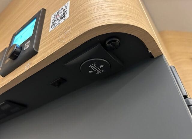 ADRIA SONIC PLUS 700 SL GARAGE LETTI GEMELLI GAMMA 2025 FARI LED E UCONNECT 10″ pieno