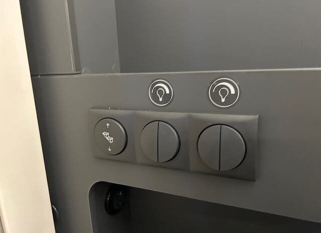 ADRIA SONIC PLUS 700 SL GARAGE LETTI GEMELLI GAMMA 2025 FARI LED E UCONNECT 10″ pieno