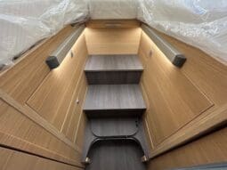 ADRIA SONIC PLUS 700 SL GARAGE LETTI GEMELLI GAMMA 2025 FARI LED E UCONNECT 10″ pieno