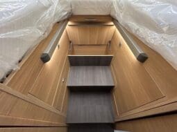 ADRIA SONIC PLUS 700 SL GARAGE LETTI GEMELLI GAMMA 2025 FARI LED E UCONNECT 10″ pieno