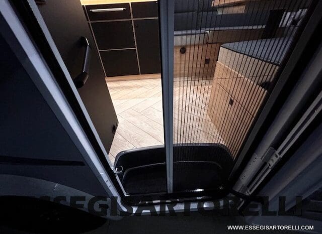 CHAUSSON ETAPE LINE 640 AUTOMATICO 165 CV POWER MY 26 699 CM SEMINTEGRALE BASCULANTE E GARAGE pieno