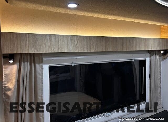 CHAUSSON ETAPE LINE 640 AUTOMATICO 165 CV POWER MY 26 699 CM SEMINTEGRALE BASCULANTE E GARAGE pieno