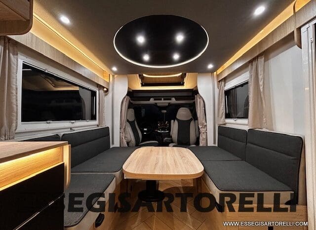 CHAUSSON ETAPE LINE 640 AUTOMATICO 165 CV POWER MY 26 699 CM SEMINTEGRALE BASCULANTE E GARAGE pieno