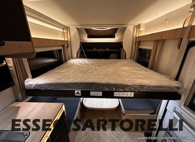 CHAUSSON ETAPE LINE 640 AUTOMATICO 165 CV POWER MY 26 699 CM SEMINTEGRALE BASCULANTE E GARAGE pieno