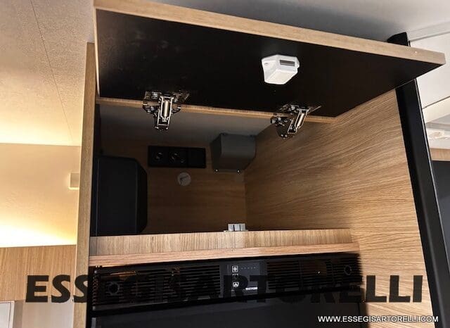 CHAUSSON ETAPE LINE 640 AUTOMATICO 165 CV POWER MY 26 699 CM SEMINTEGRALE BASCULANTE E GARAGE pieno