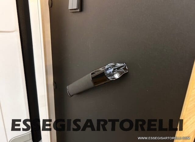 CHAUSSON ETAPE LINE 640 AUTOMATICO 165 CV POWER MY 26 699 CM SEMINTEGRALE BASCULANTE E GARAGE pieno