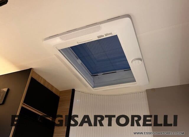 CHAUSSON ETAPE LINE 640 AUTOMATICO 165 CV POWER MY 26 699 CM SEMINTEGRALE BASCULANTE E GARAGE pieno